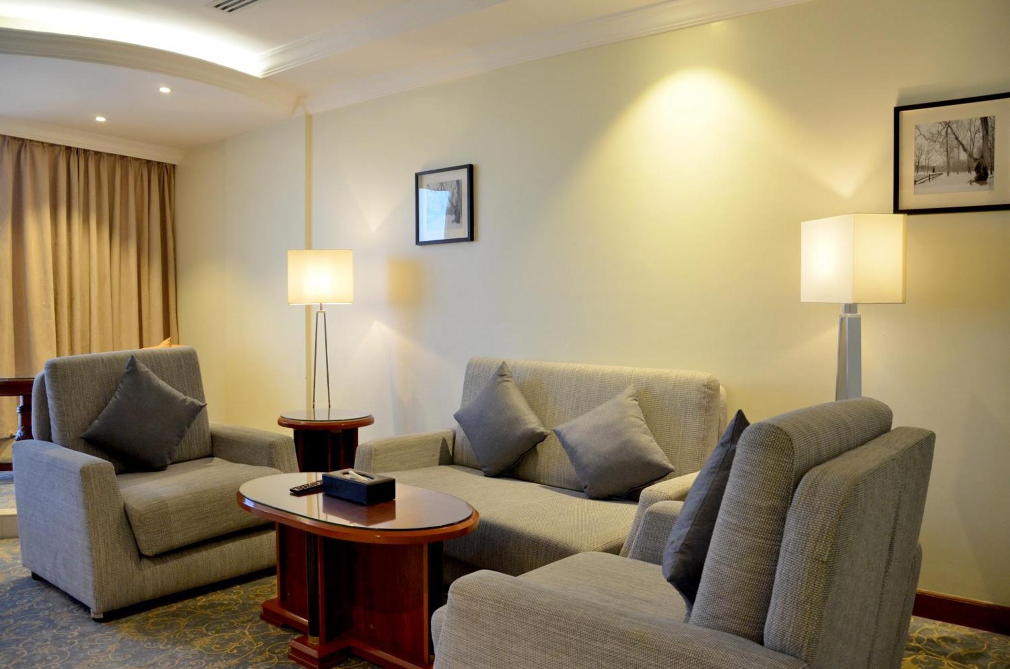 Crown Tower Hotel Jubail Exterior photo