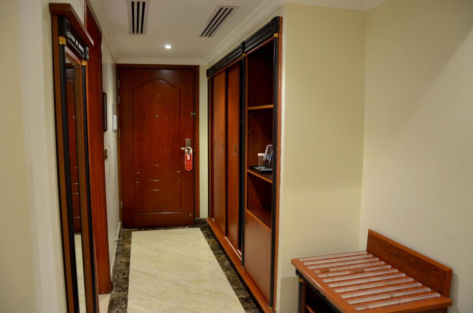 Crown Tower Hotel Jubail Exterior photo