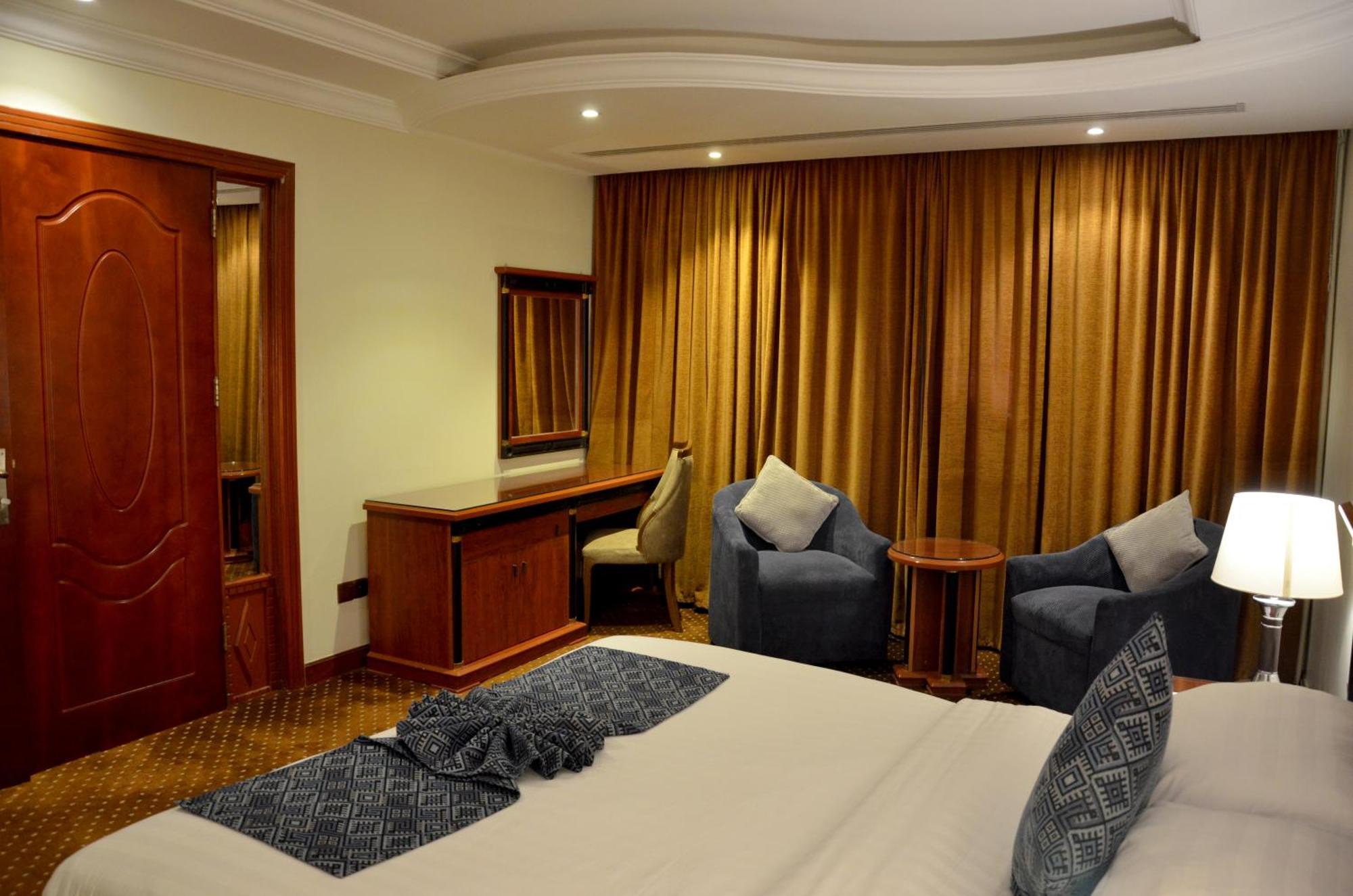 Crown Tower Hotel Jubail Exterior photo