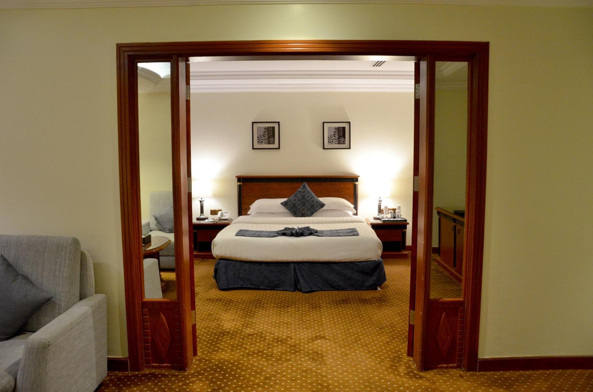 Crown Tower Hotel Jubail Exterior photo