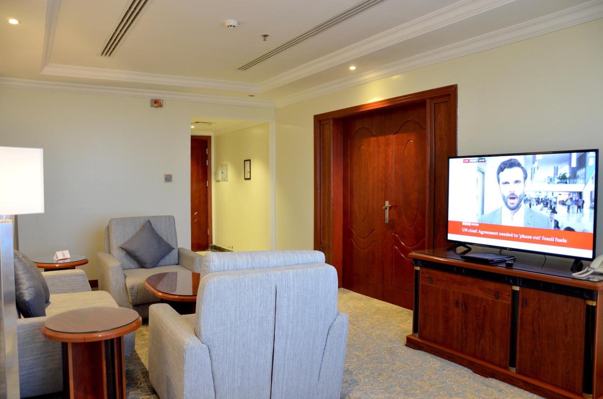Crown Tower Hotel Jubail Exterior photo
