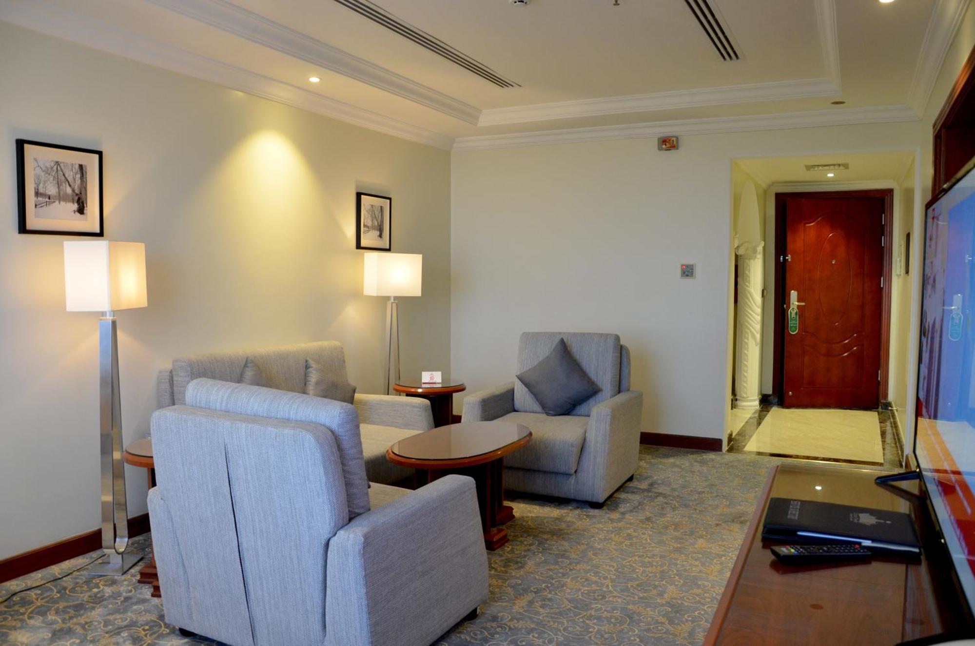 Crown Tower Hotel Jubail Exterior photo