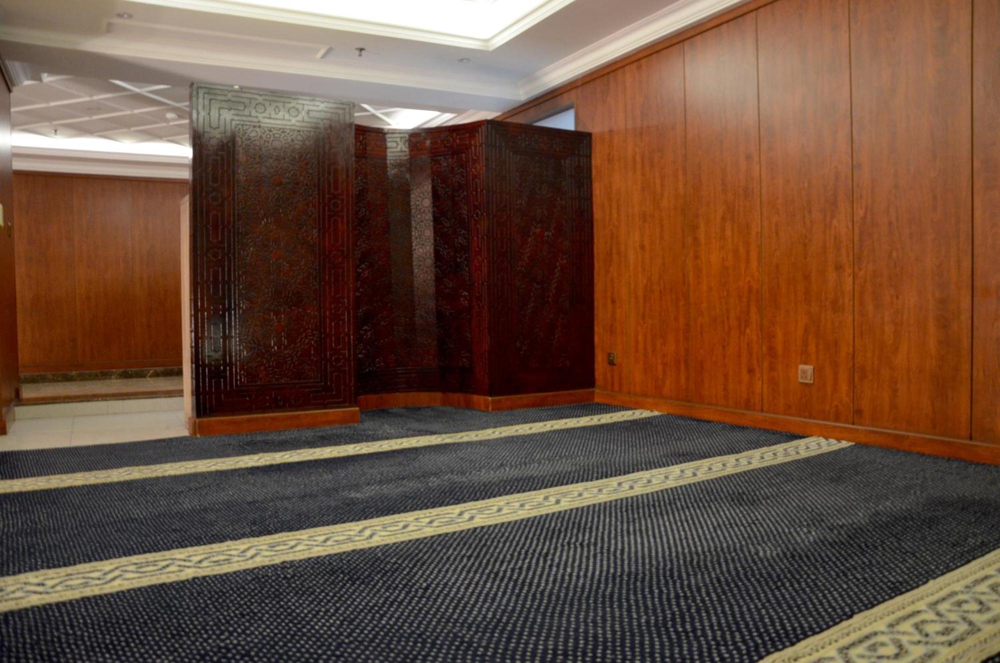 Crown Tower Hotel Jubail Exterior photo