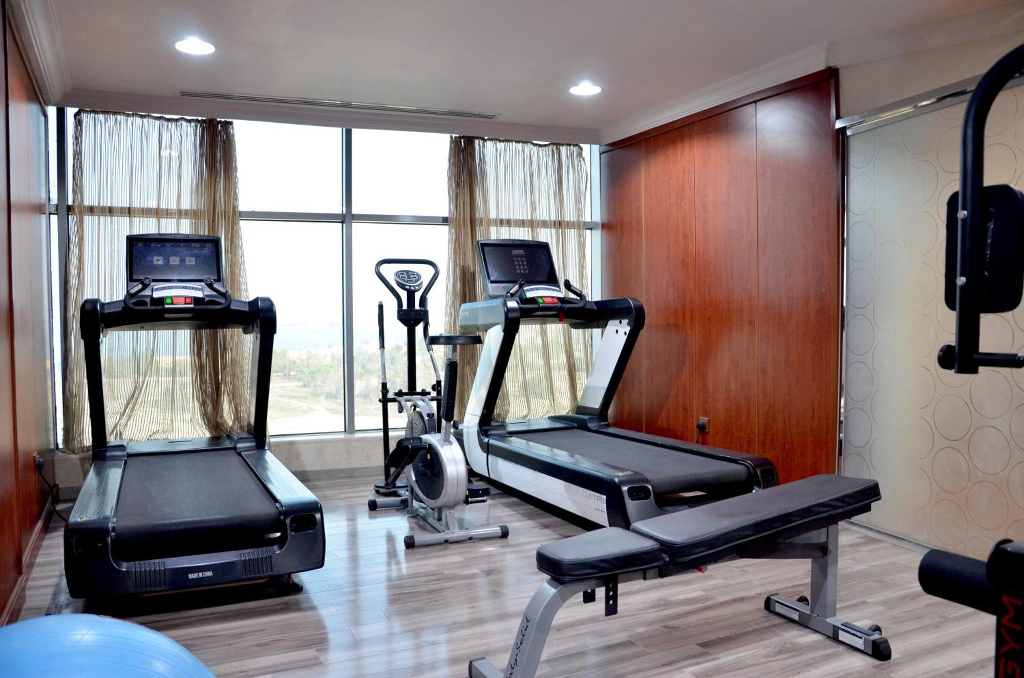 Crown Tower Hotel Jubail Exterior photo